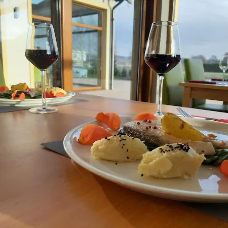 Dom Grinholc 住宿加早餐酒店 4*